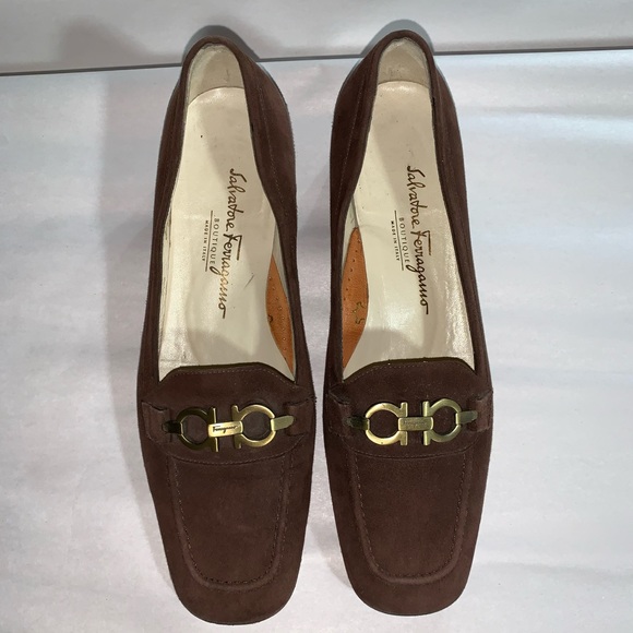 SALVATORE FERRAGAMO size 7B brown suede LOAFERS - Picture 4 of 12
